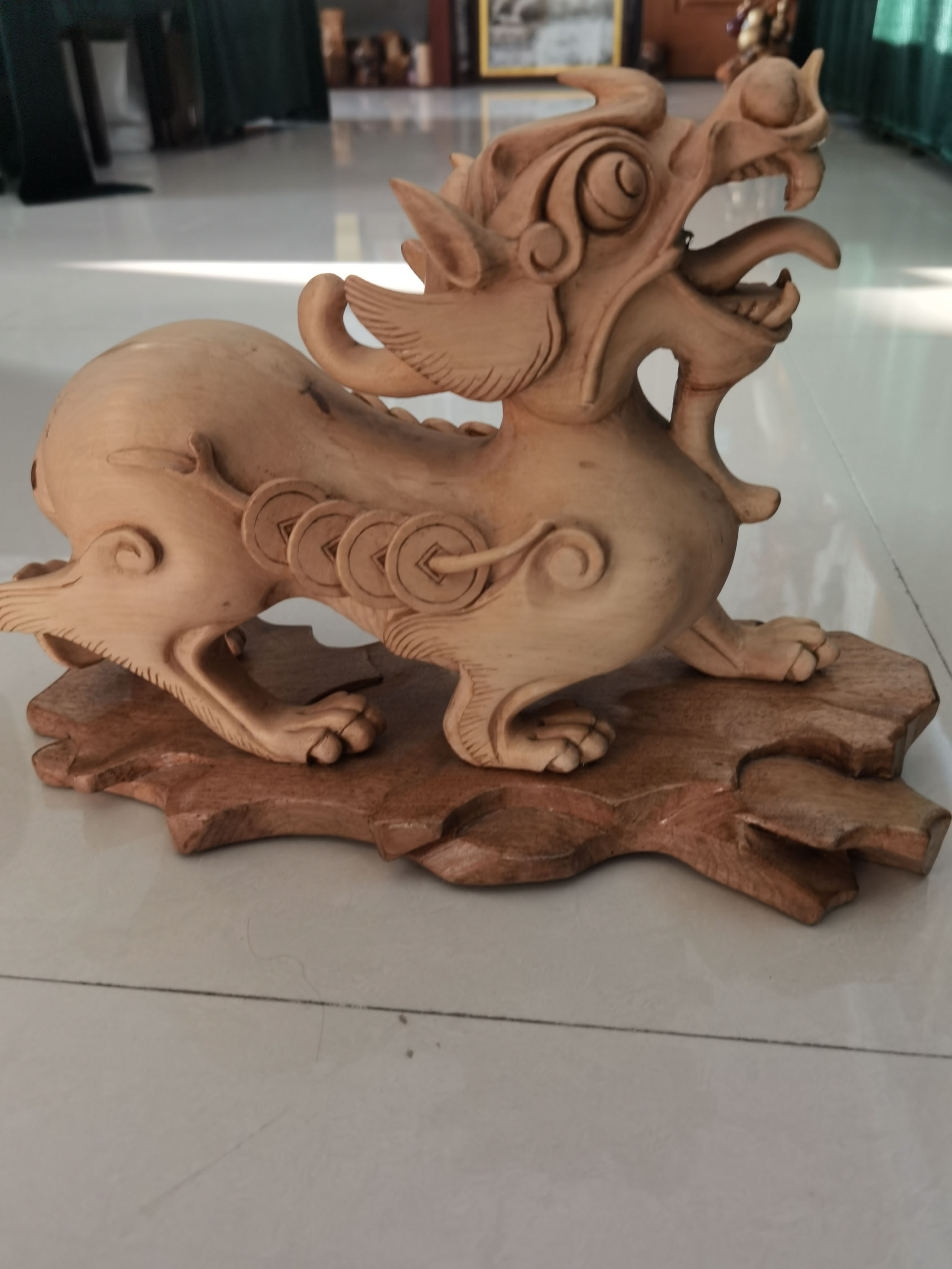 手工雕刻图2